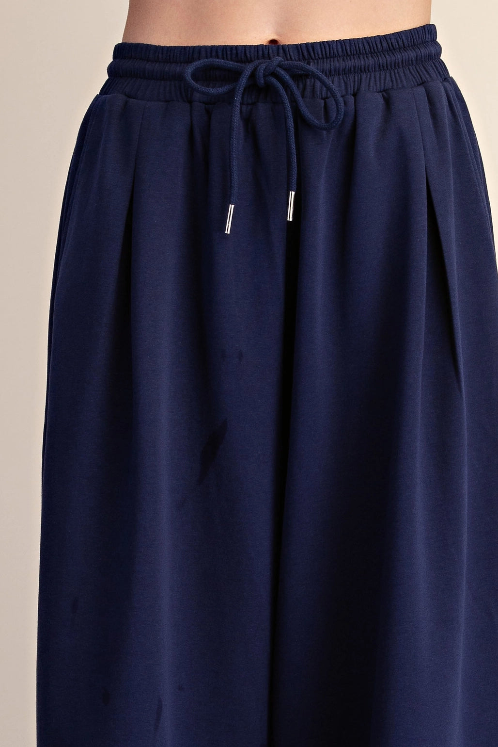 Cozy Pleated Wide-Leg Sweatpants