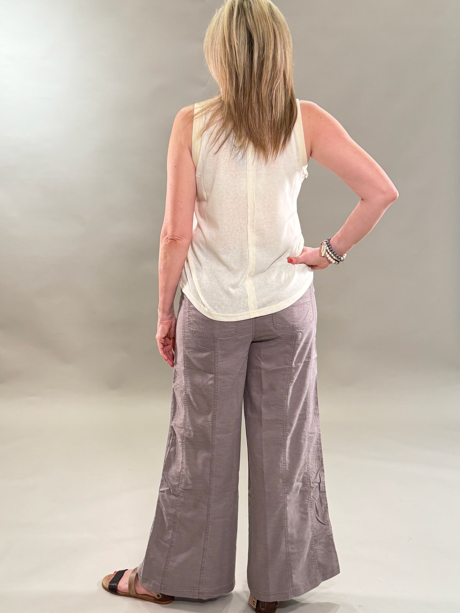 Relaxed Wide Leg Pant