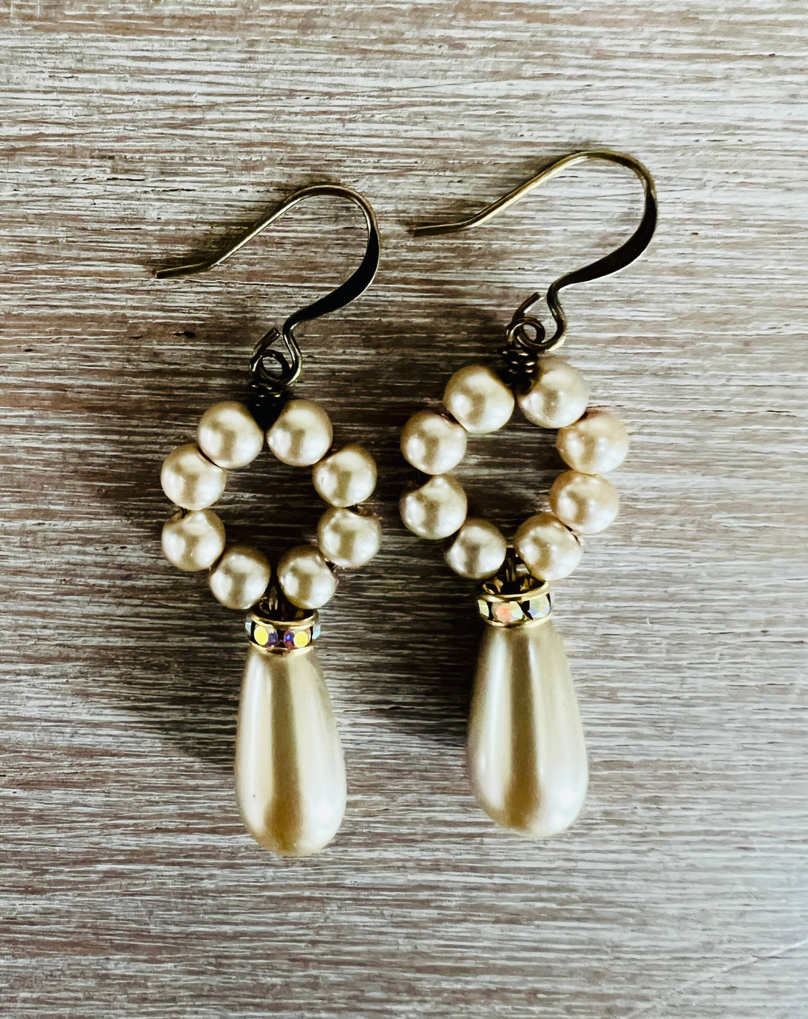 Glittery Pearl Drop Earrings Classic Style For Brides