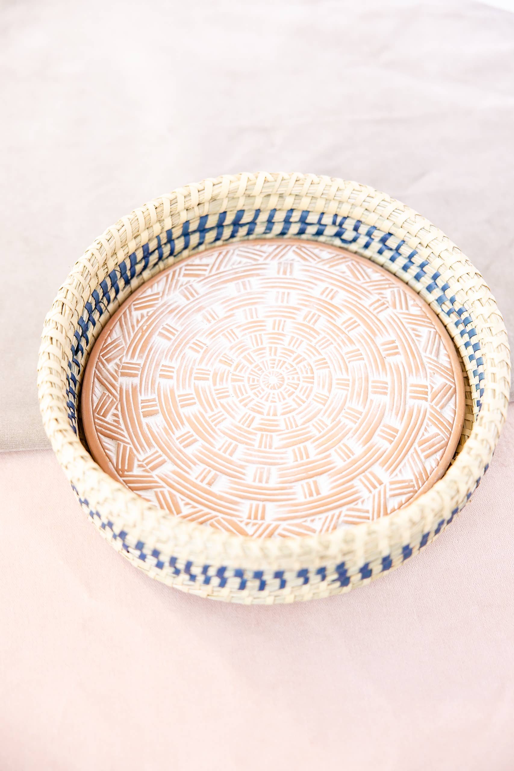 Weave Round Blue Bread Warmer