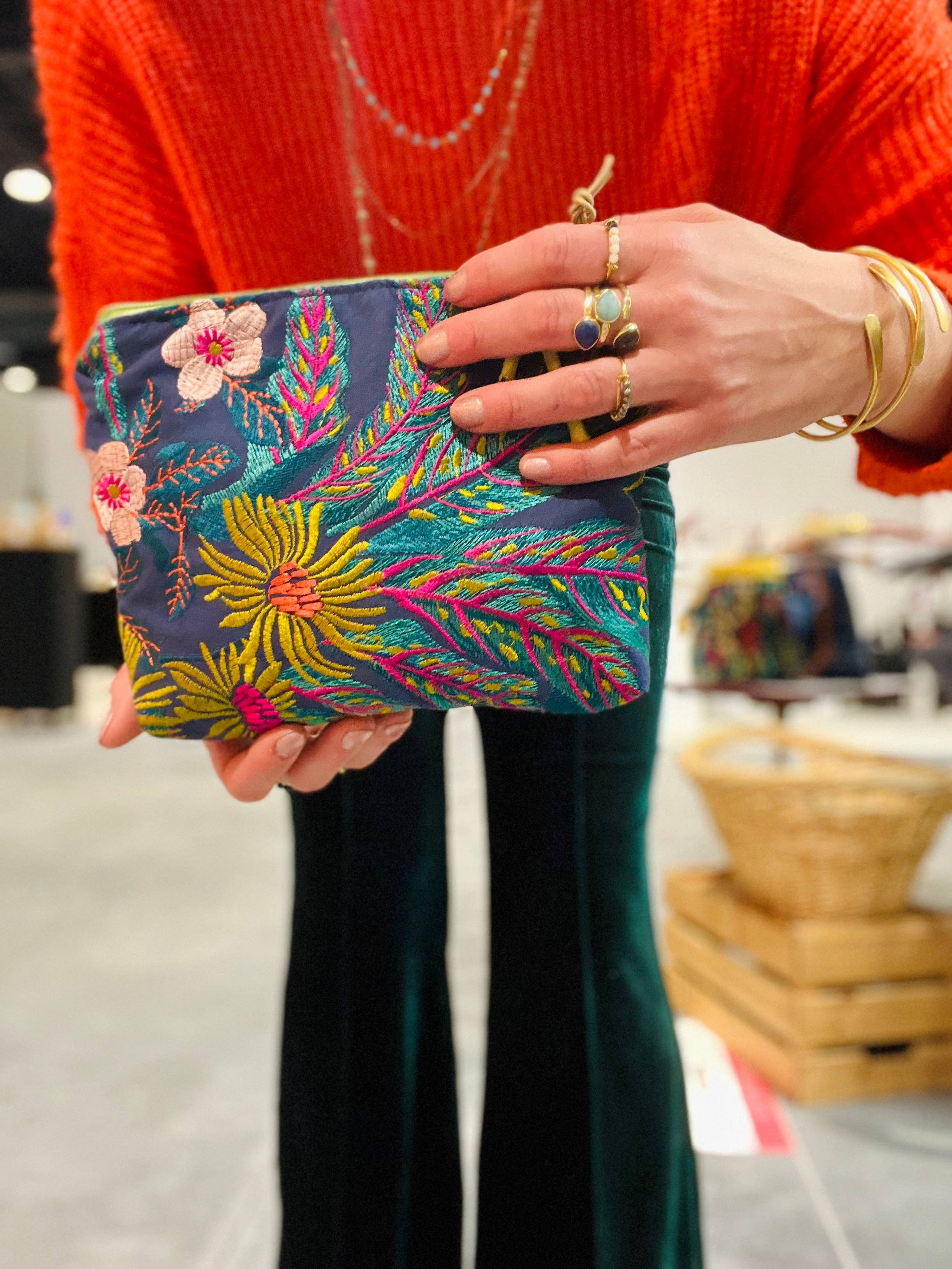 Floral Embroidery Zipper Accessories Pouch