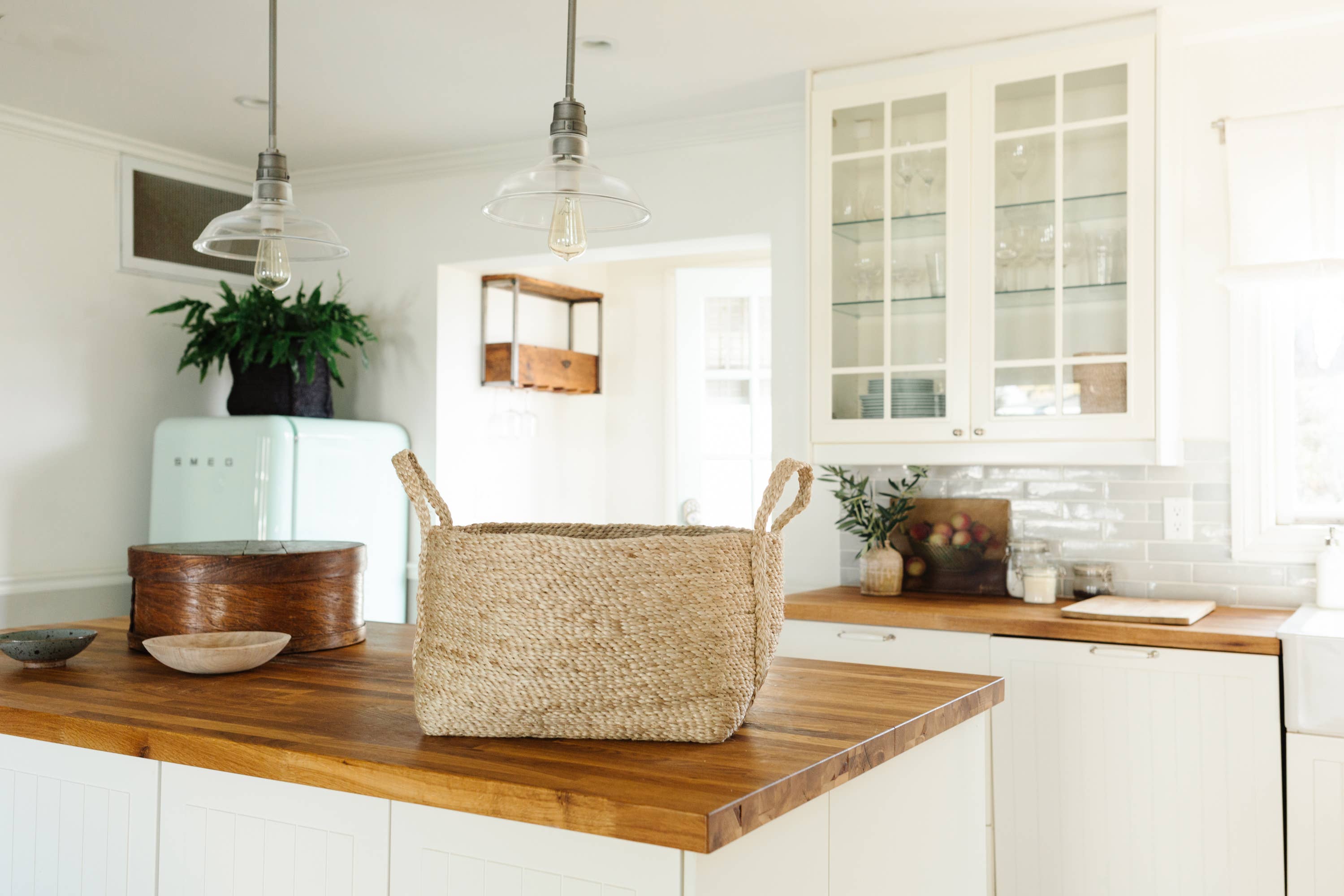 Rectangular Floor Basket with handle, jute - small