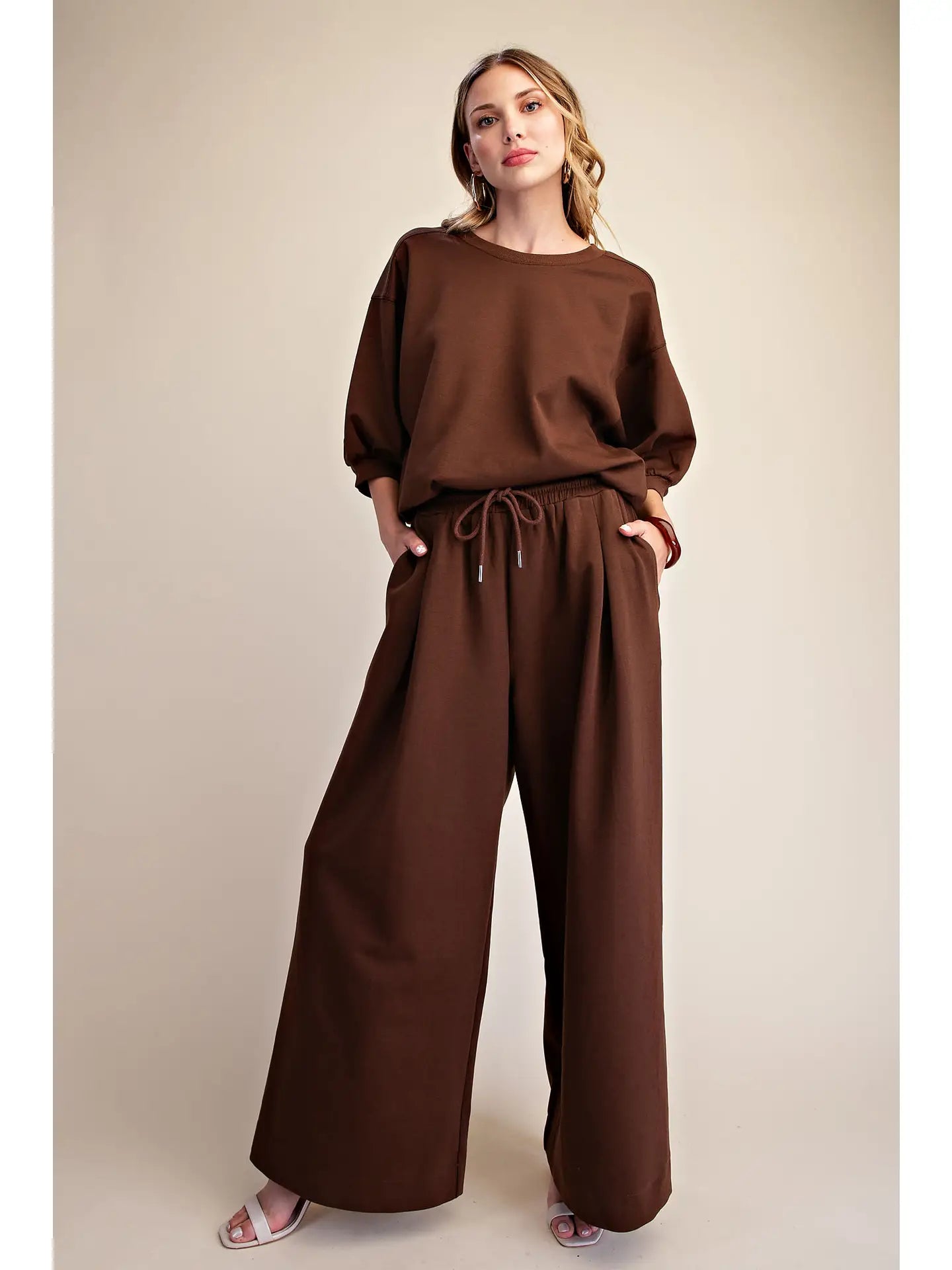Cozy Pleated Wide-Leg Sweatpants