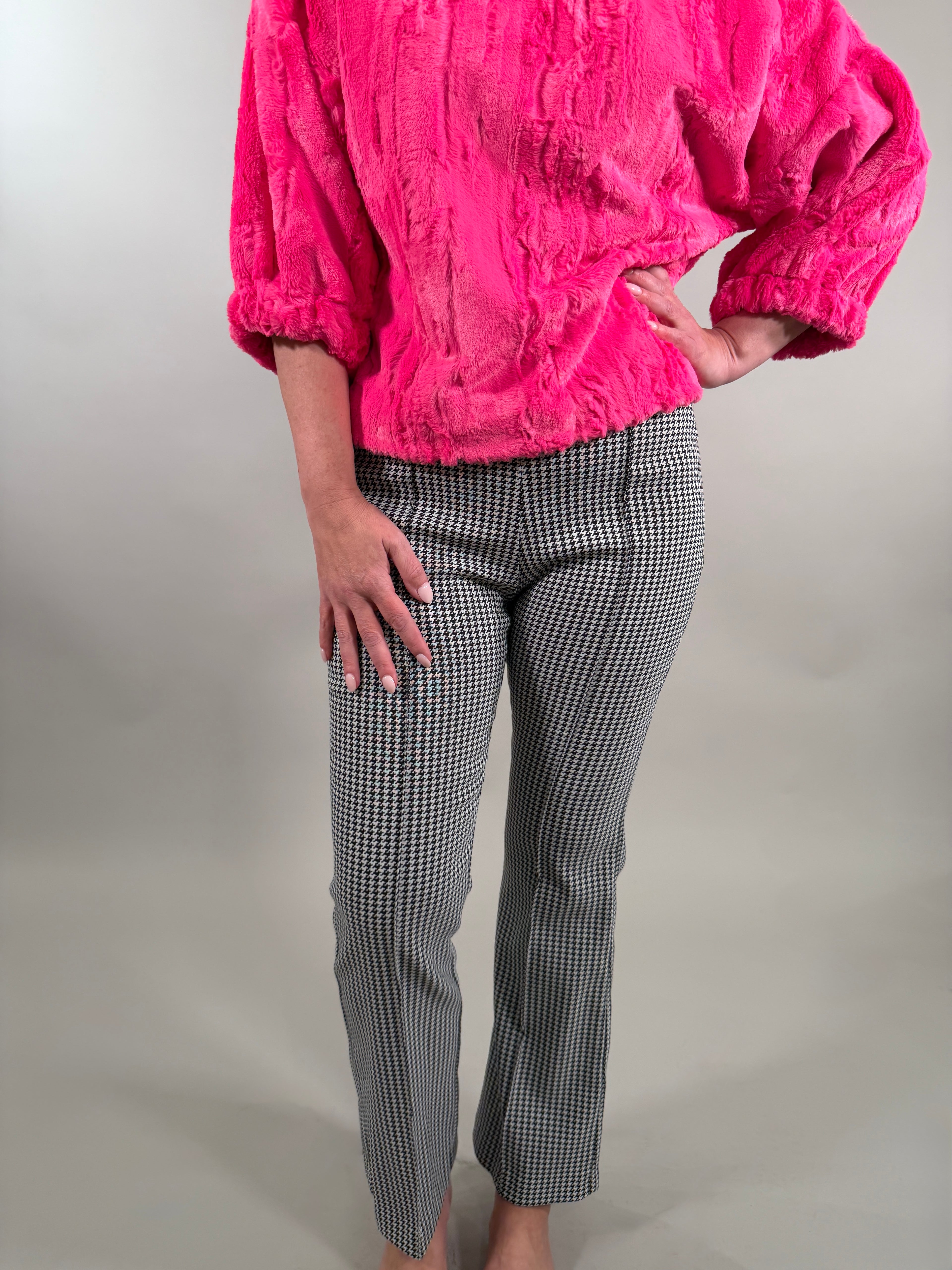 Polished Cropped Flare Pull-On Pant