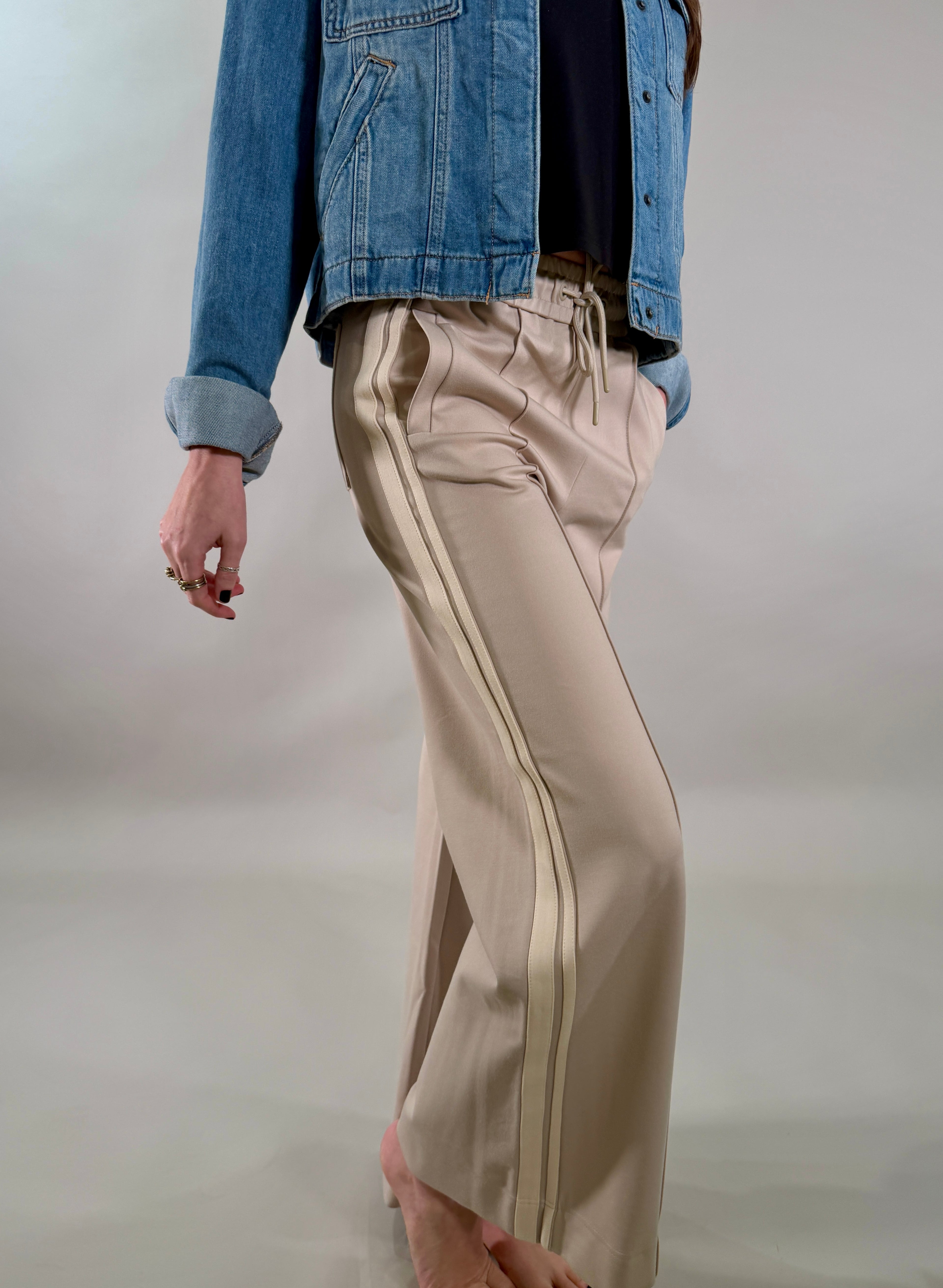 Sideline Wide-Leg Trouser