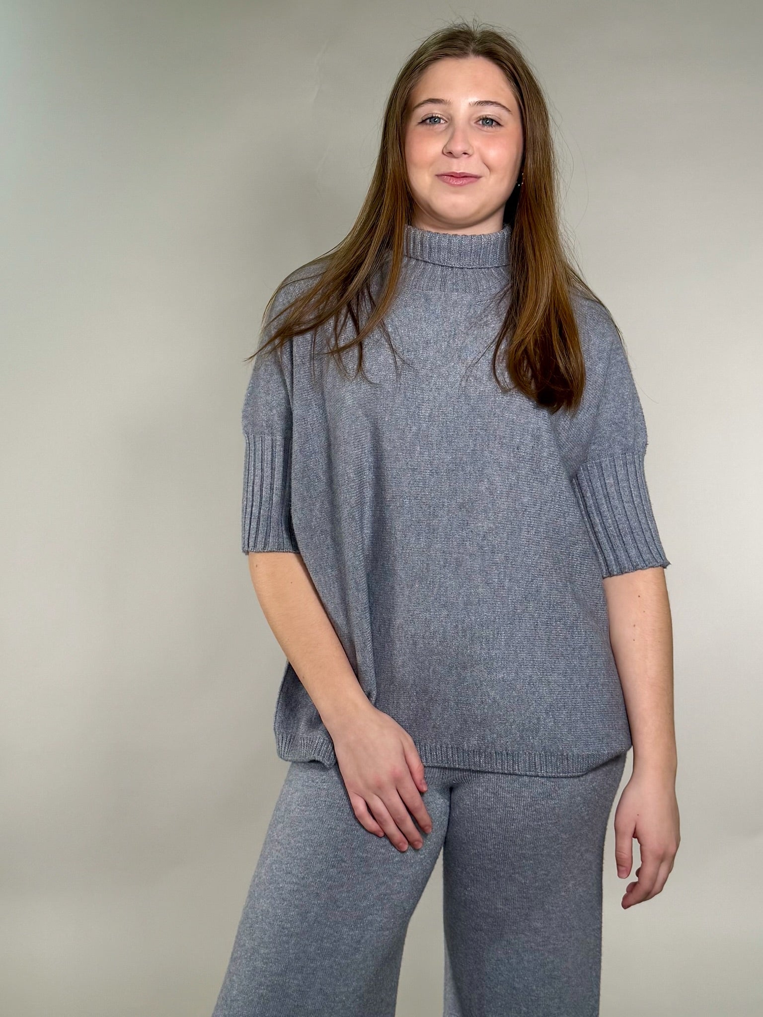 Rib Contrast Turtleneck Short Sleeve Knit Top