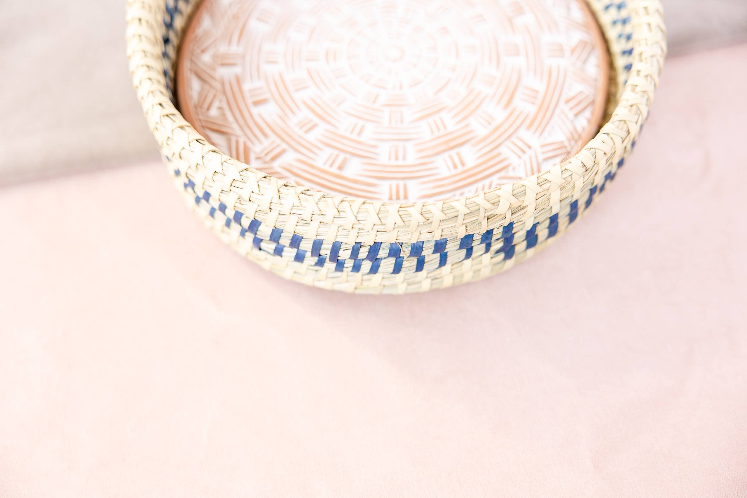 Weave Round Blue Bread Warmer
