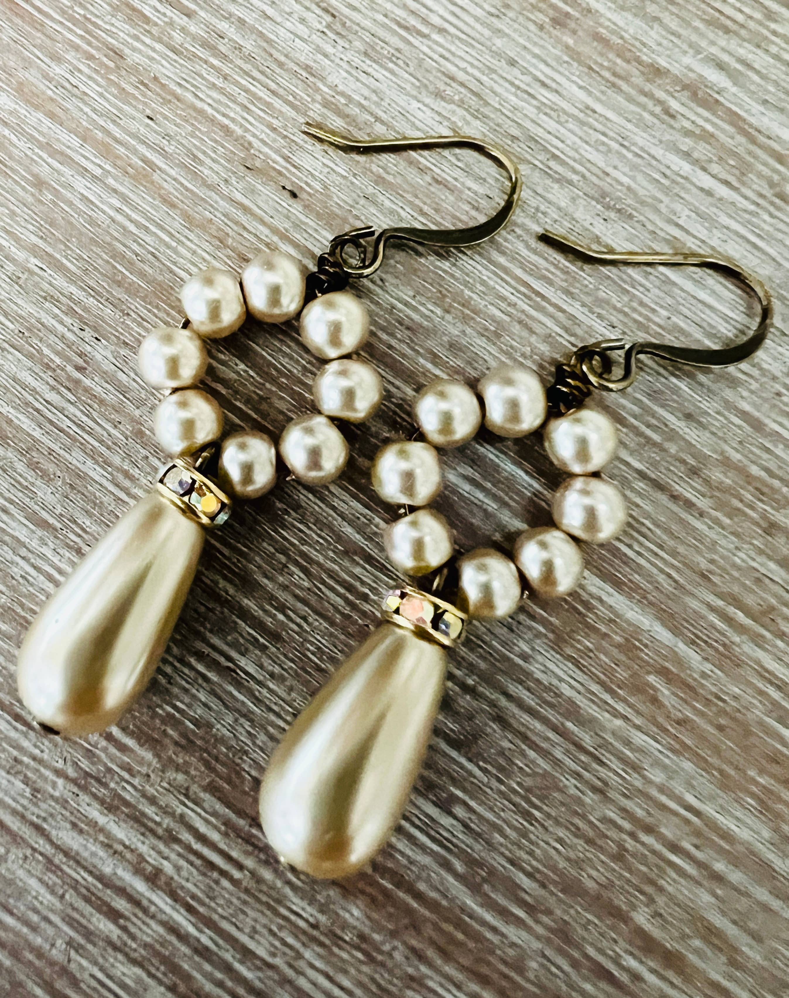 Glittery Pearl Drop Earrings Classic Style For Brides