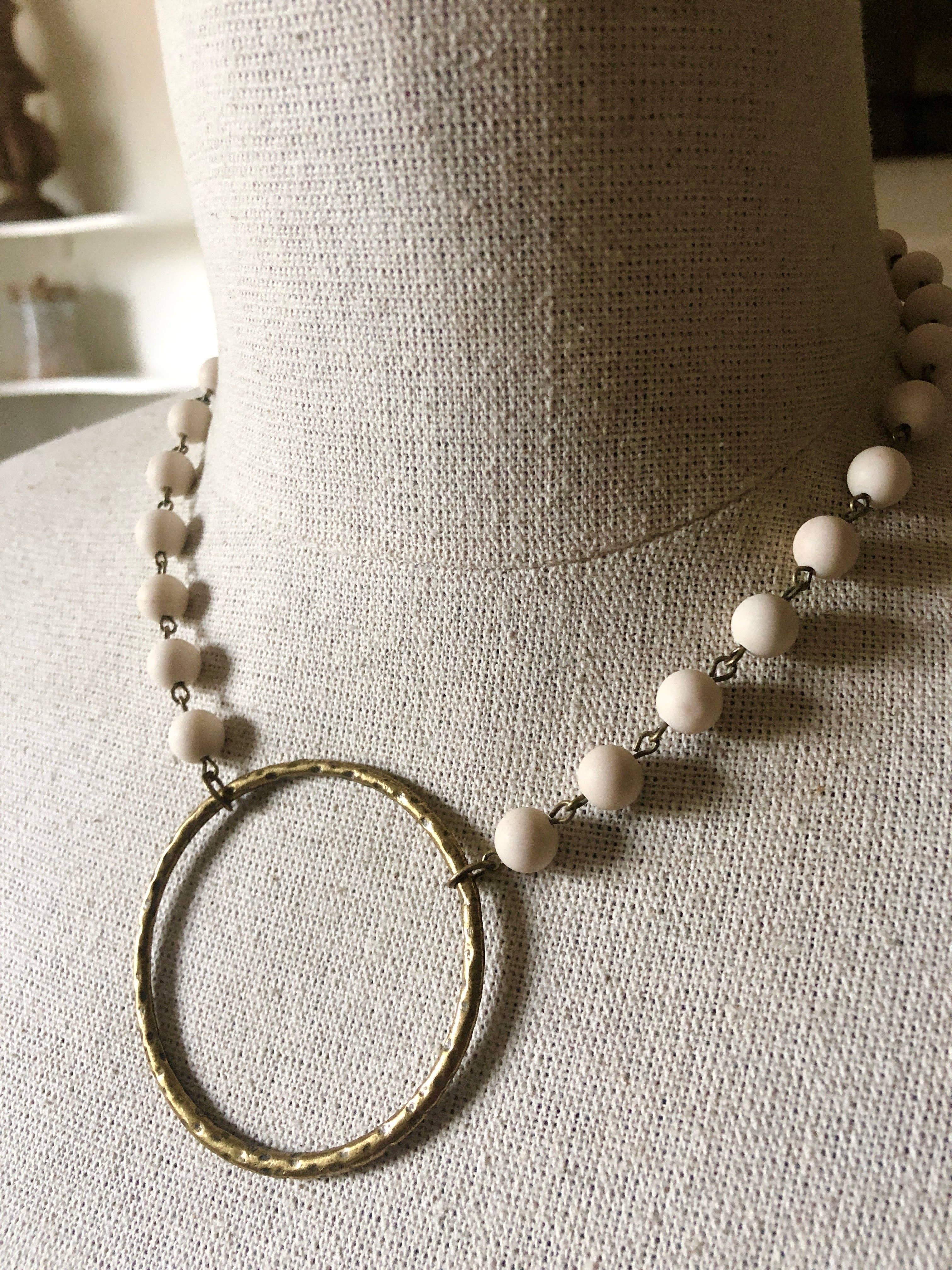 Full Circle Stone Stunner Necklace