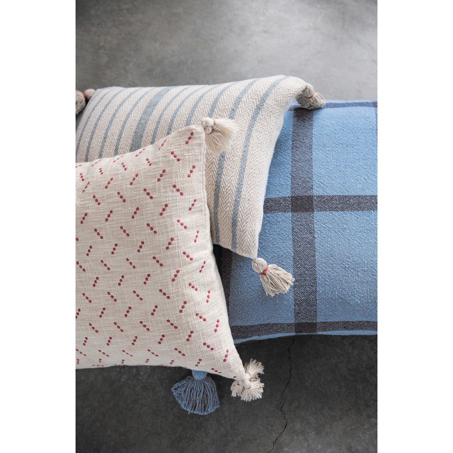 24" Woven Pillow Recycled Cotton Blend with Tassels