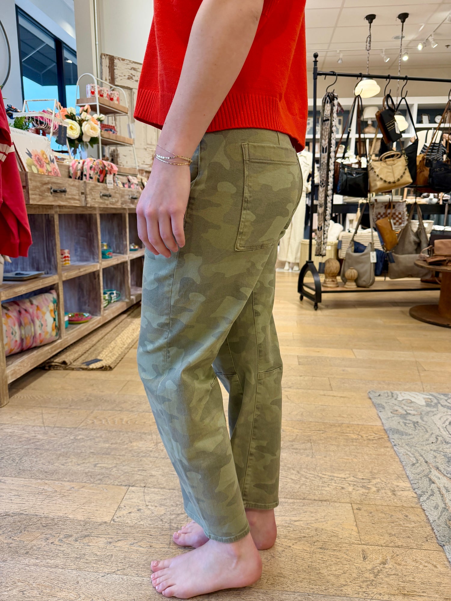 Relaxed Cropped Camo Barrel