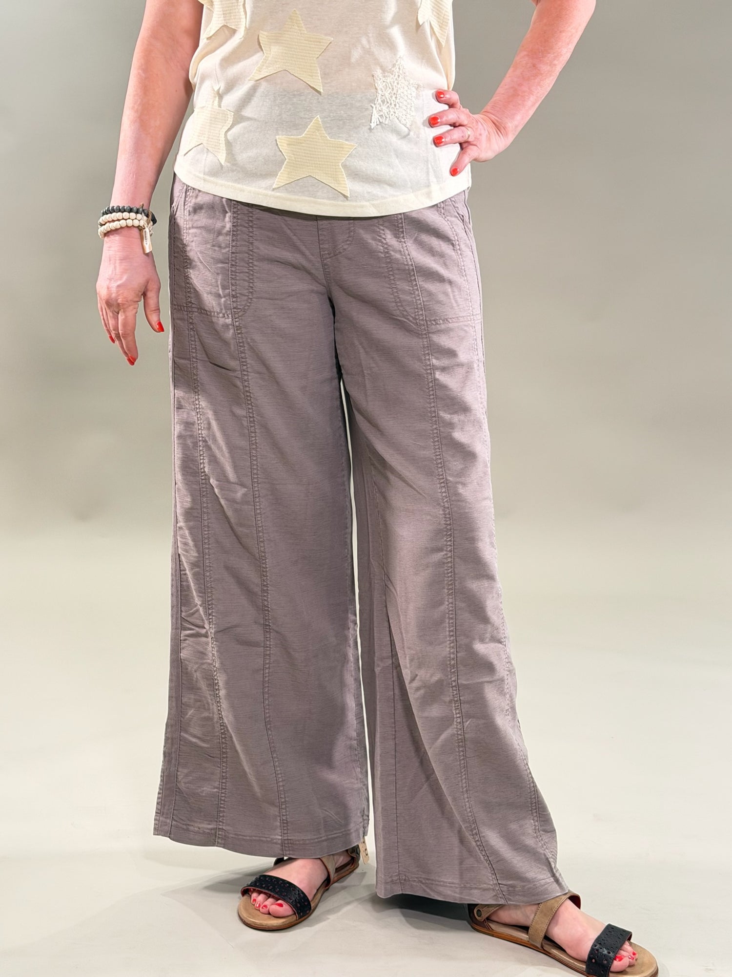 Relaxed Wide Leg Pant