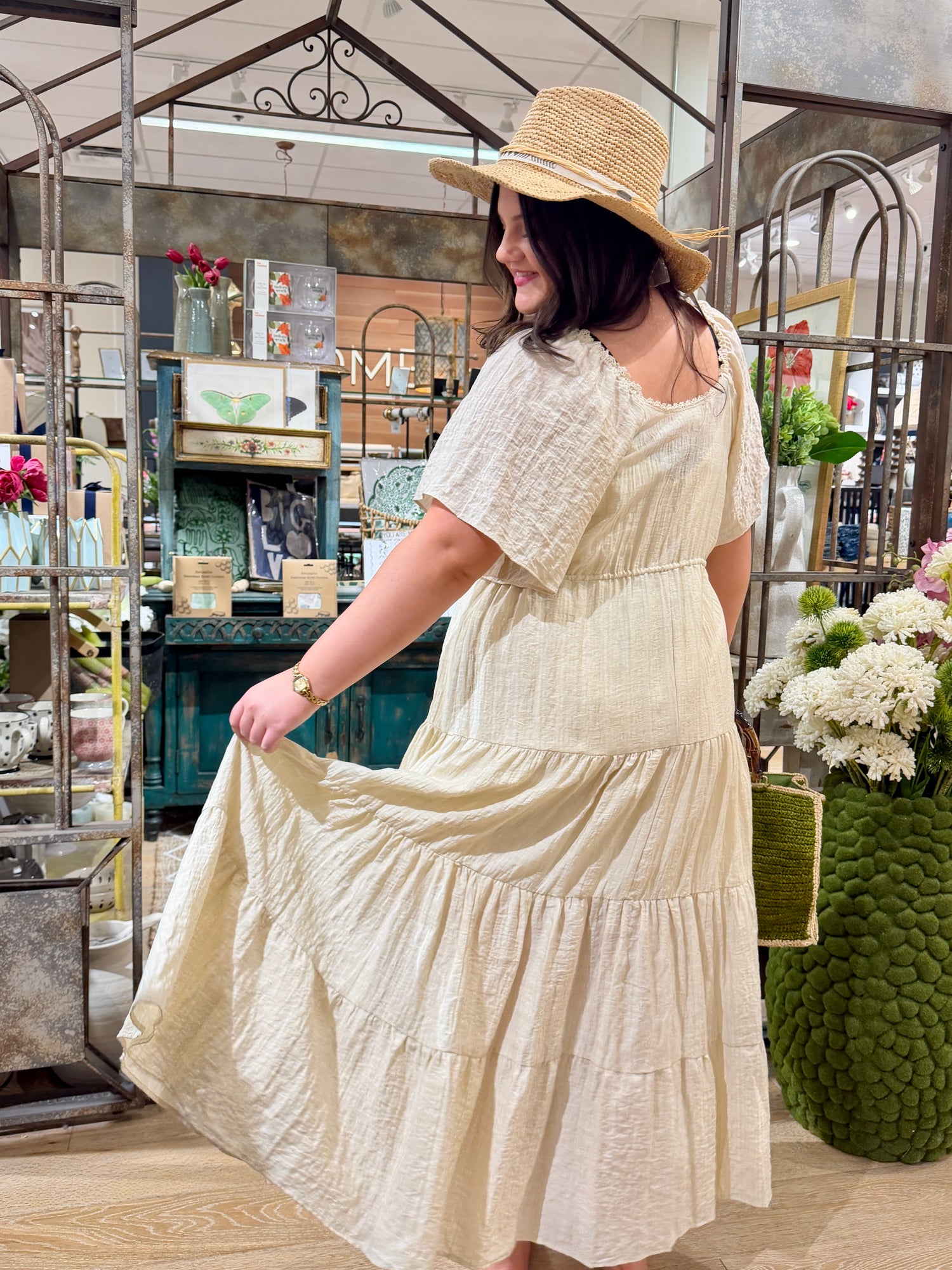 Sweetheart Tiered Flare Maxi Dress