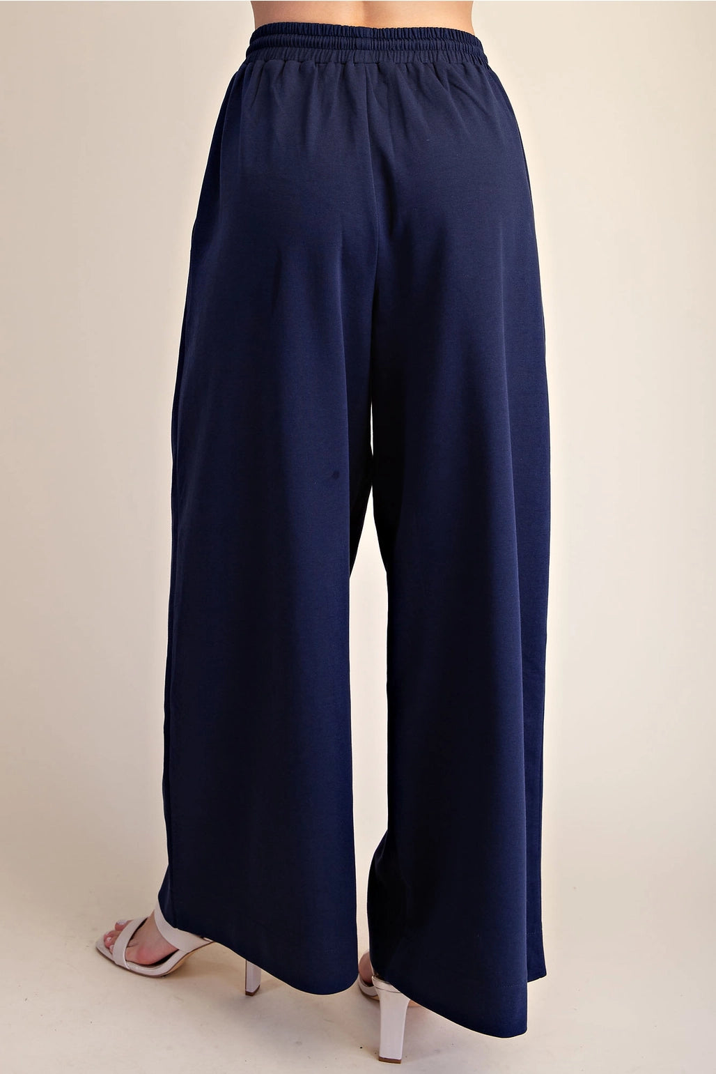Cozy Pleated Wide-Leg Sweatpants