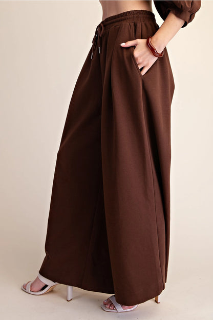 Cozy Pleated Wide-Leg Sweatpants