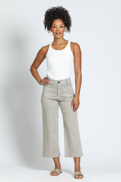 Patch Pocket Wide-Leg Crop Pant