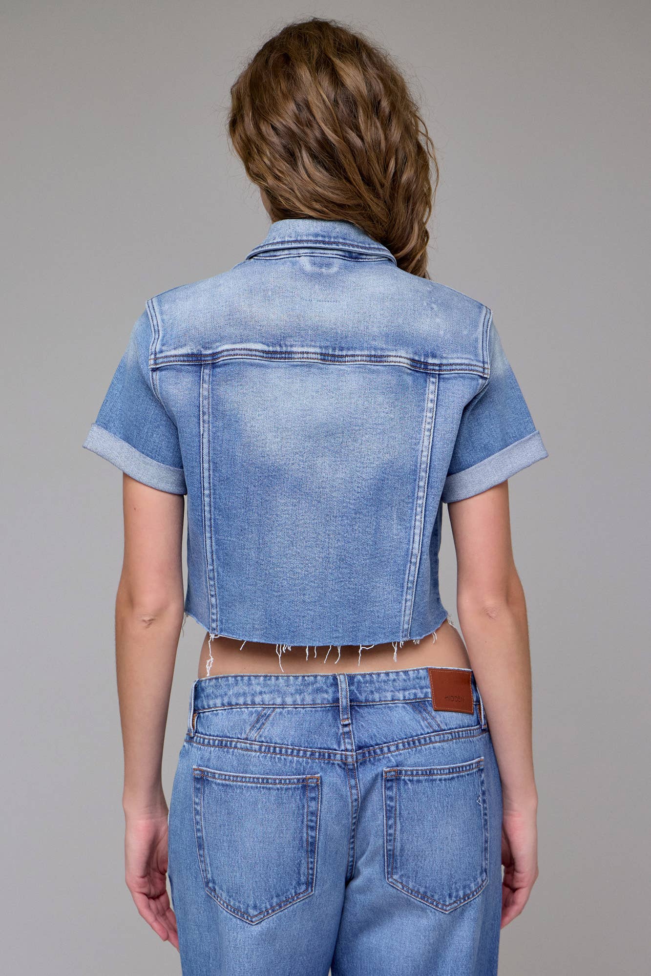 Medium Wash Cropped Stretch Trucker Jacket