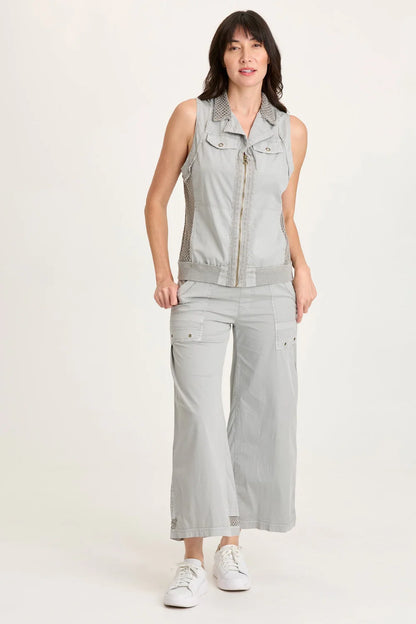 Chic Mesh-Trim Cropped Pants for Travel