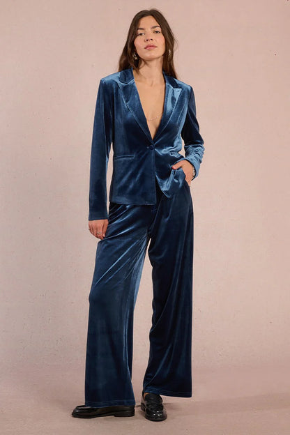Straight Velvet Blazer