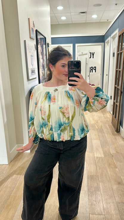Water Lily Print Puff Sleeve Square Neck Blouse