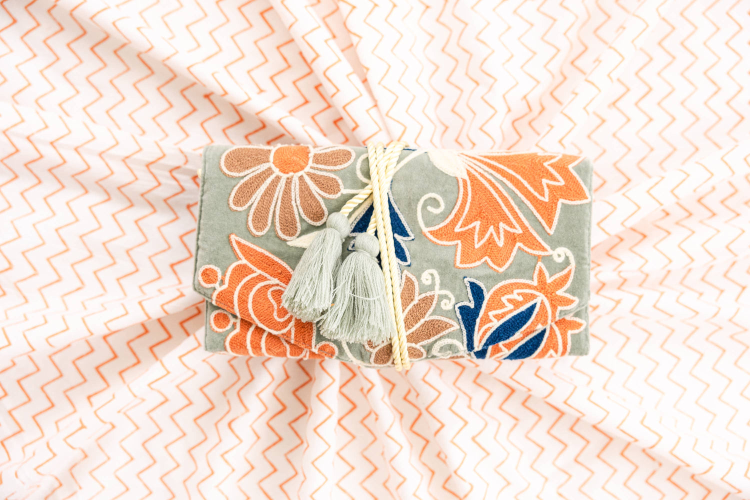 Embroidered Velvet Jewelry Organizer Mint