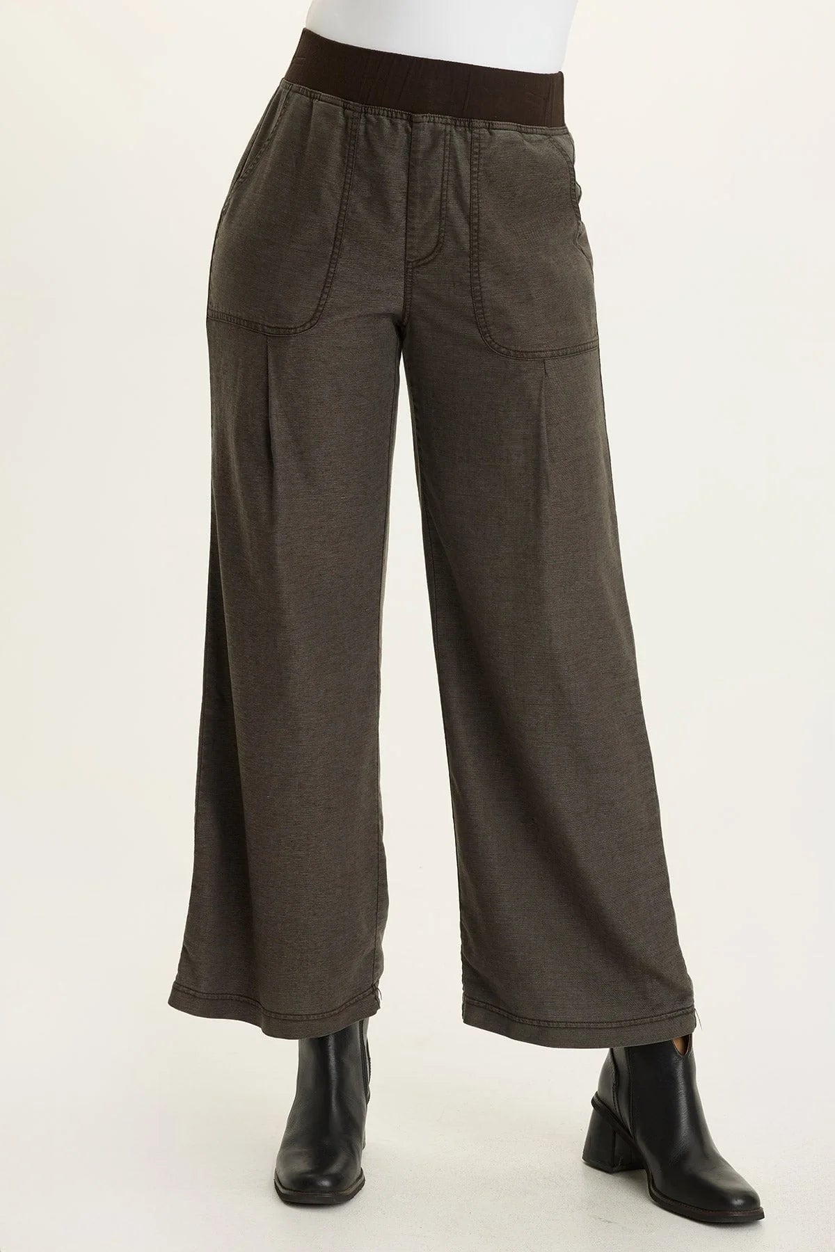 Twill Wide Leg Pull-On Pant