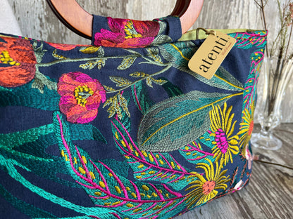 Floral Divina Embroidered Handbag