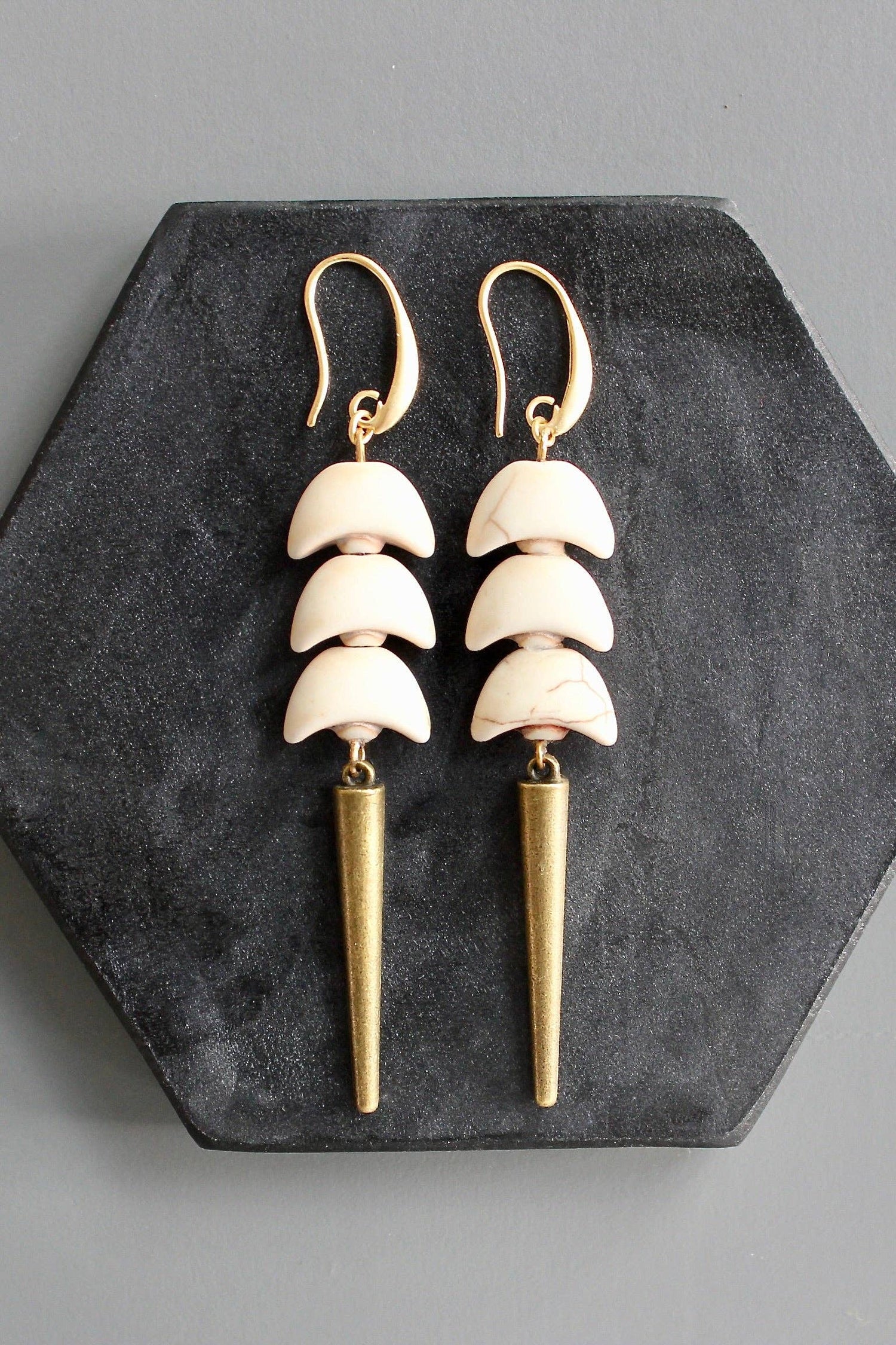 KYLE69 stacked crescents spike earrings