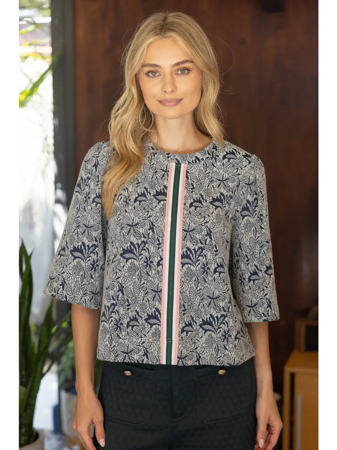 Stripe Trim Detailed Floral Half Sleeve Top