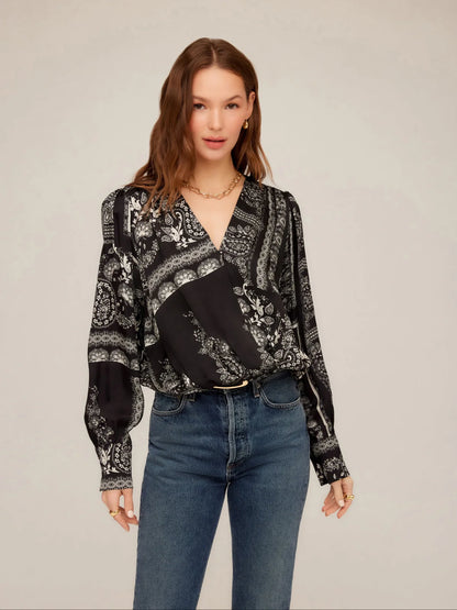 Fifteen Twenty Black &amp; White Paisley Scarf Print V-Neck Blouson