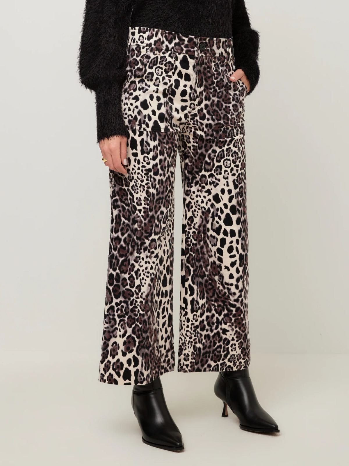 Leopard Wide-Leg Cargo Pant