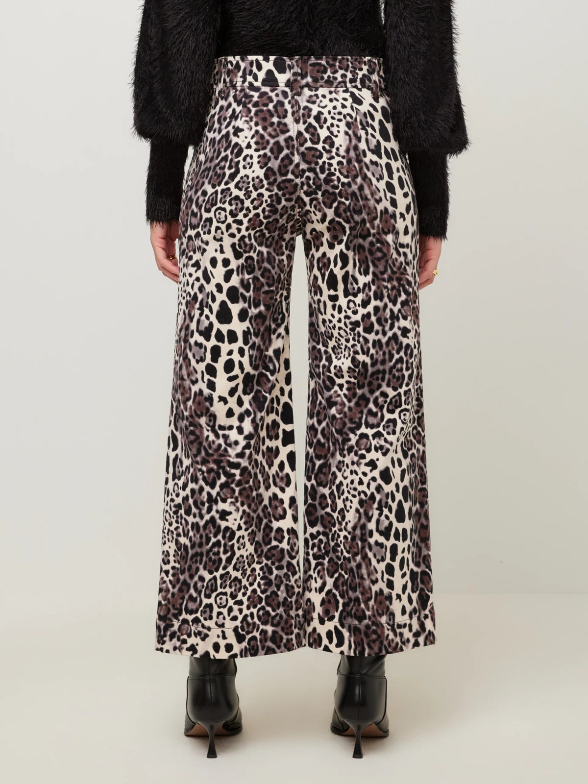 Leopard Wide-Leg Cargo Pant