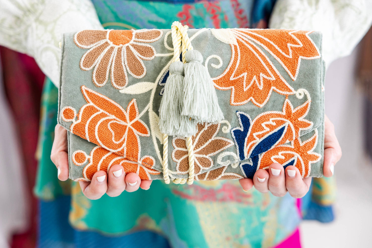 Embroidered Velvet Jewelry Organizer Mint