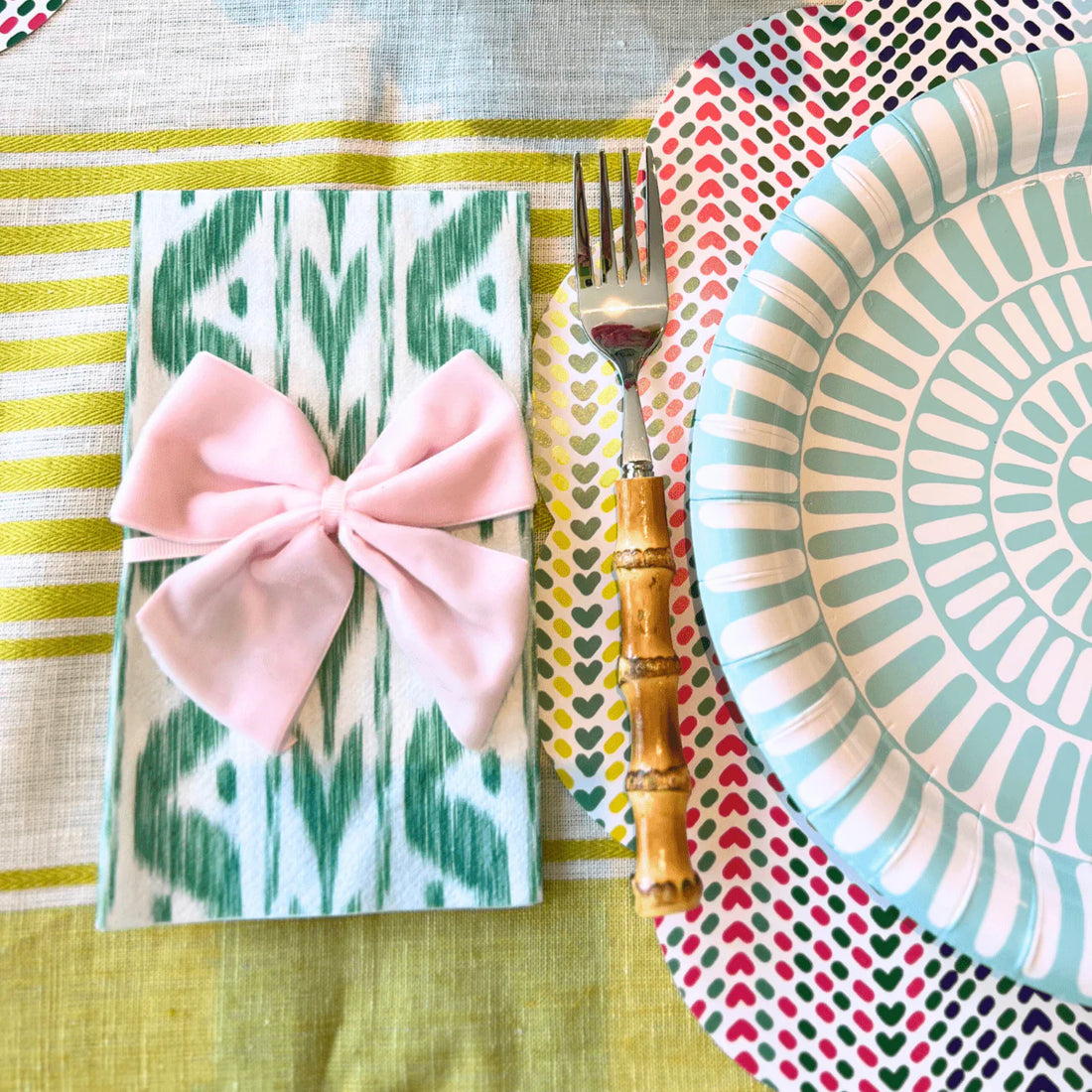 Green Ikat Linen-feel Paper Dinner Napkins