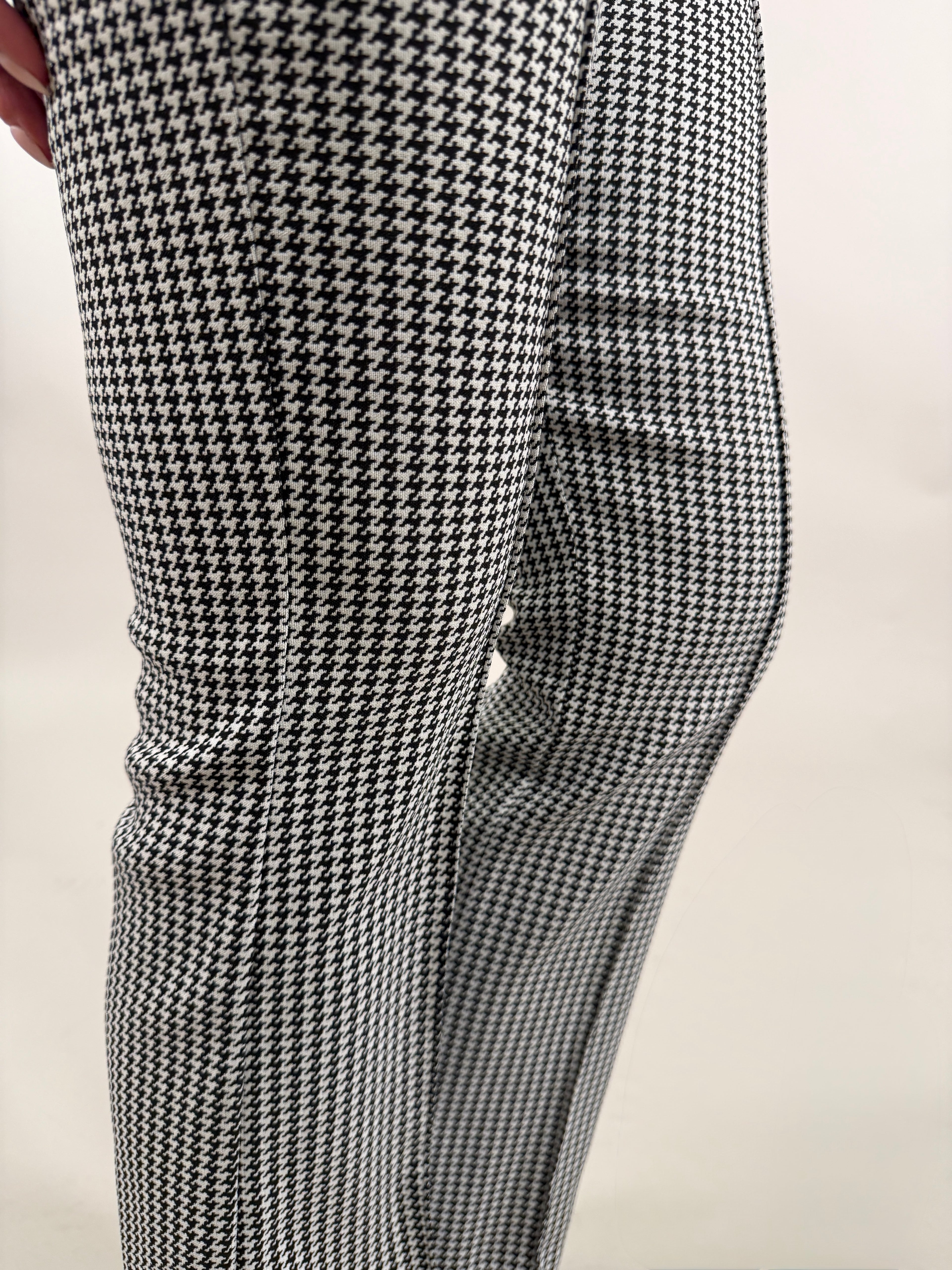 Polished Cropped Flare Pull-On Pant