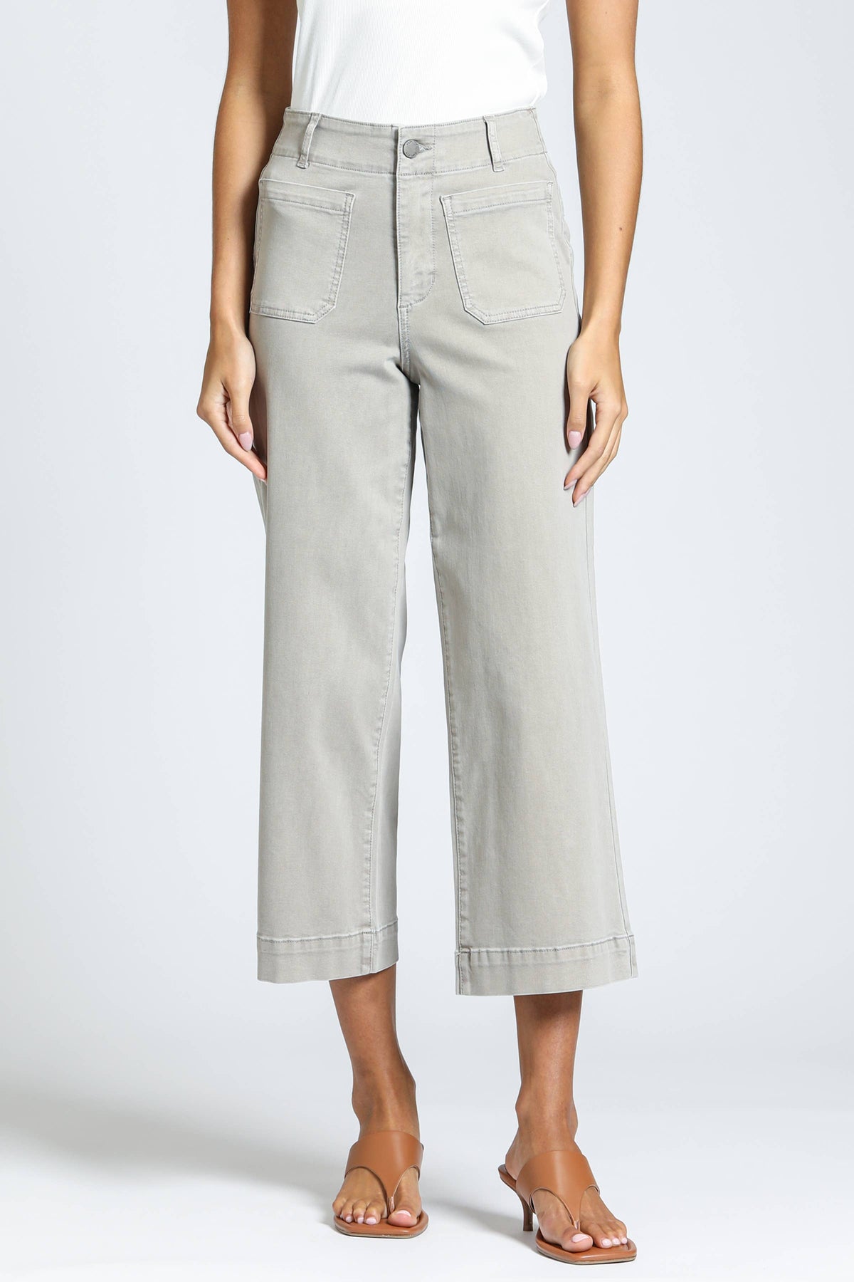 Patch Pocket Wide-Leg Crop Pant