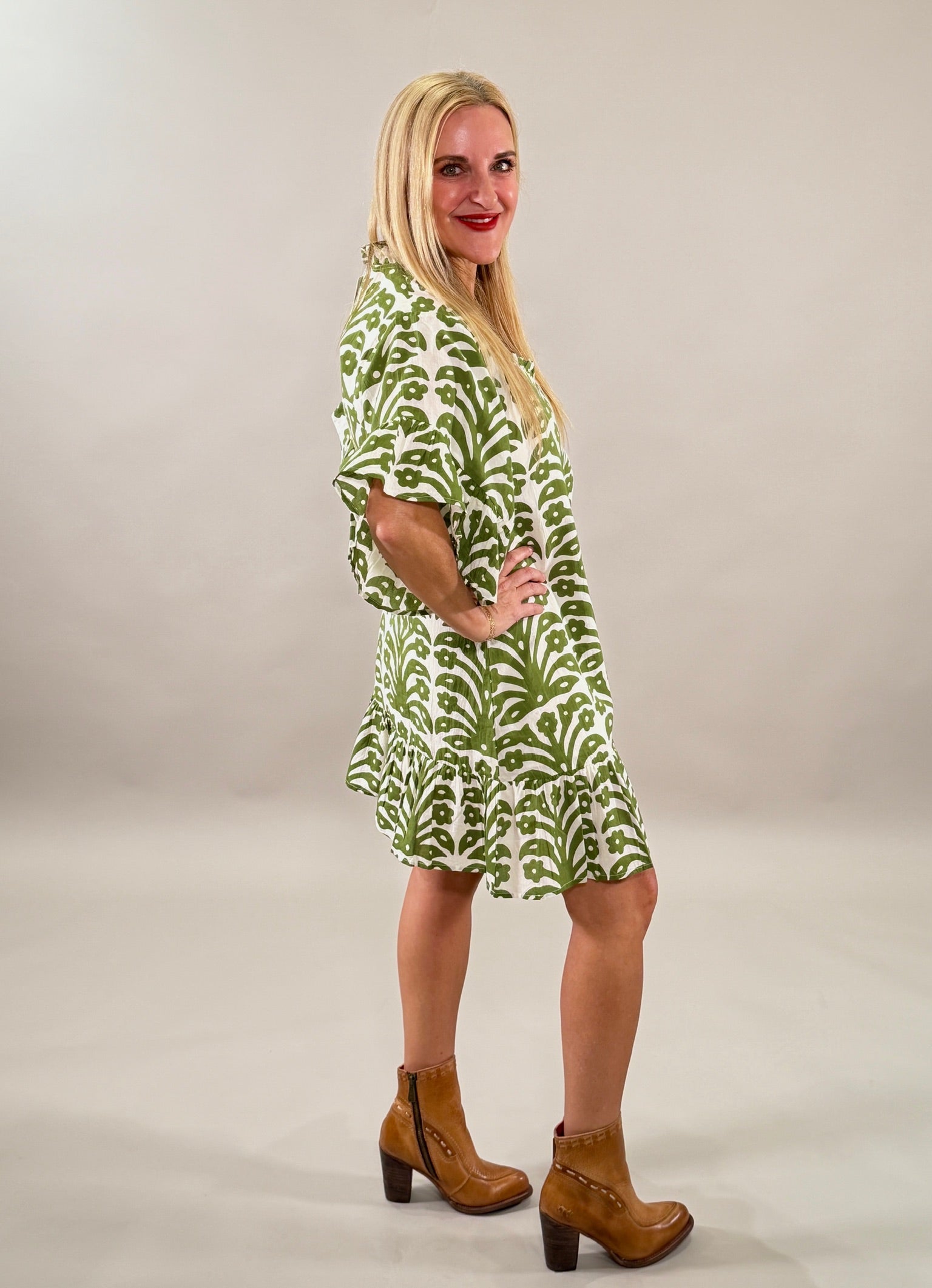 Botanical Breezy Mini