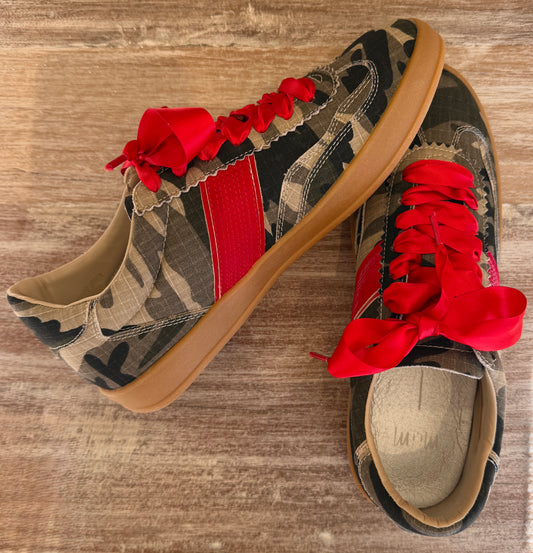 Bold Ribbon Camo Sneaker