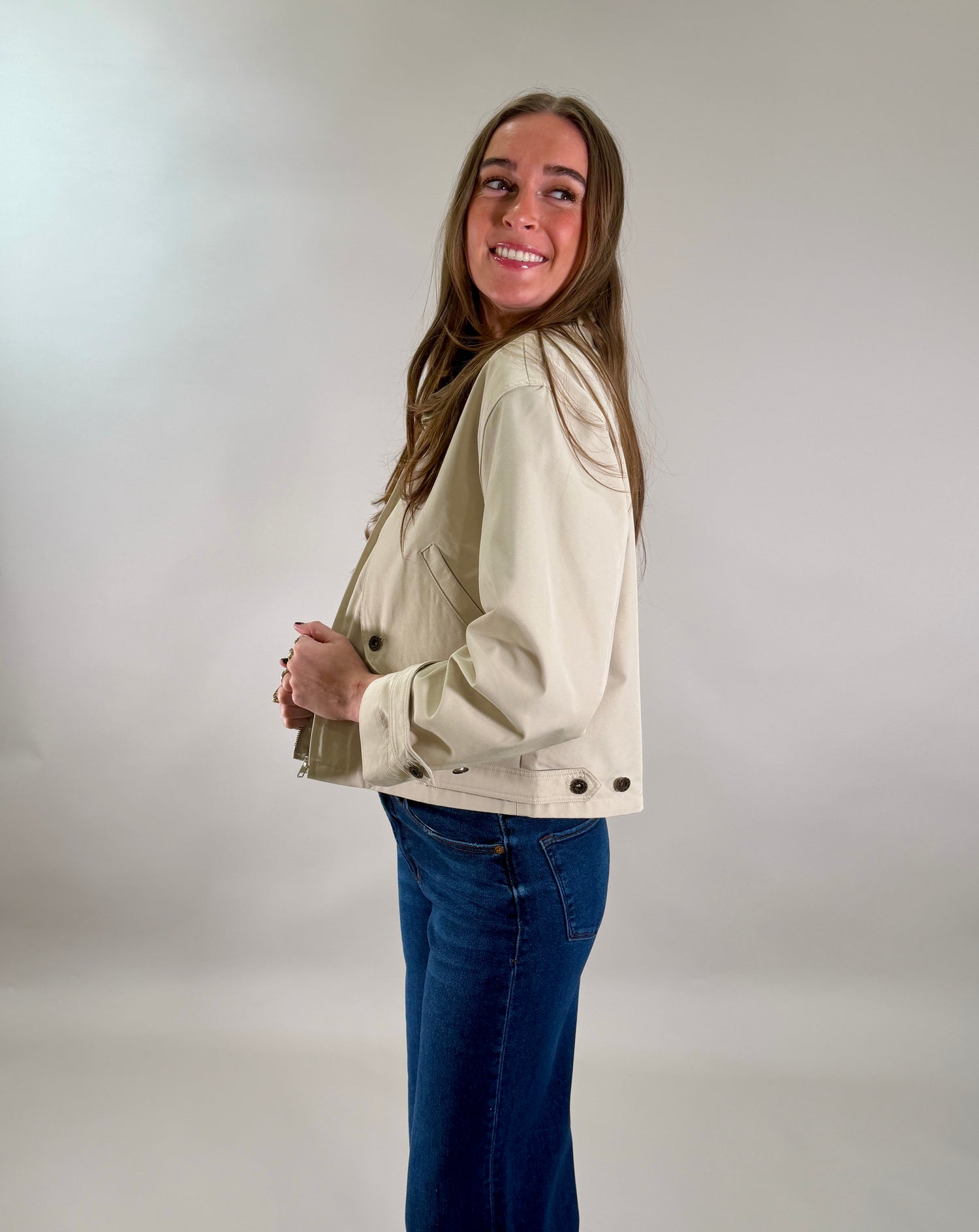 Lightweight Cropped Utility Jacket