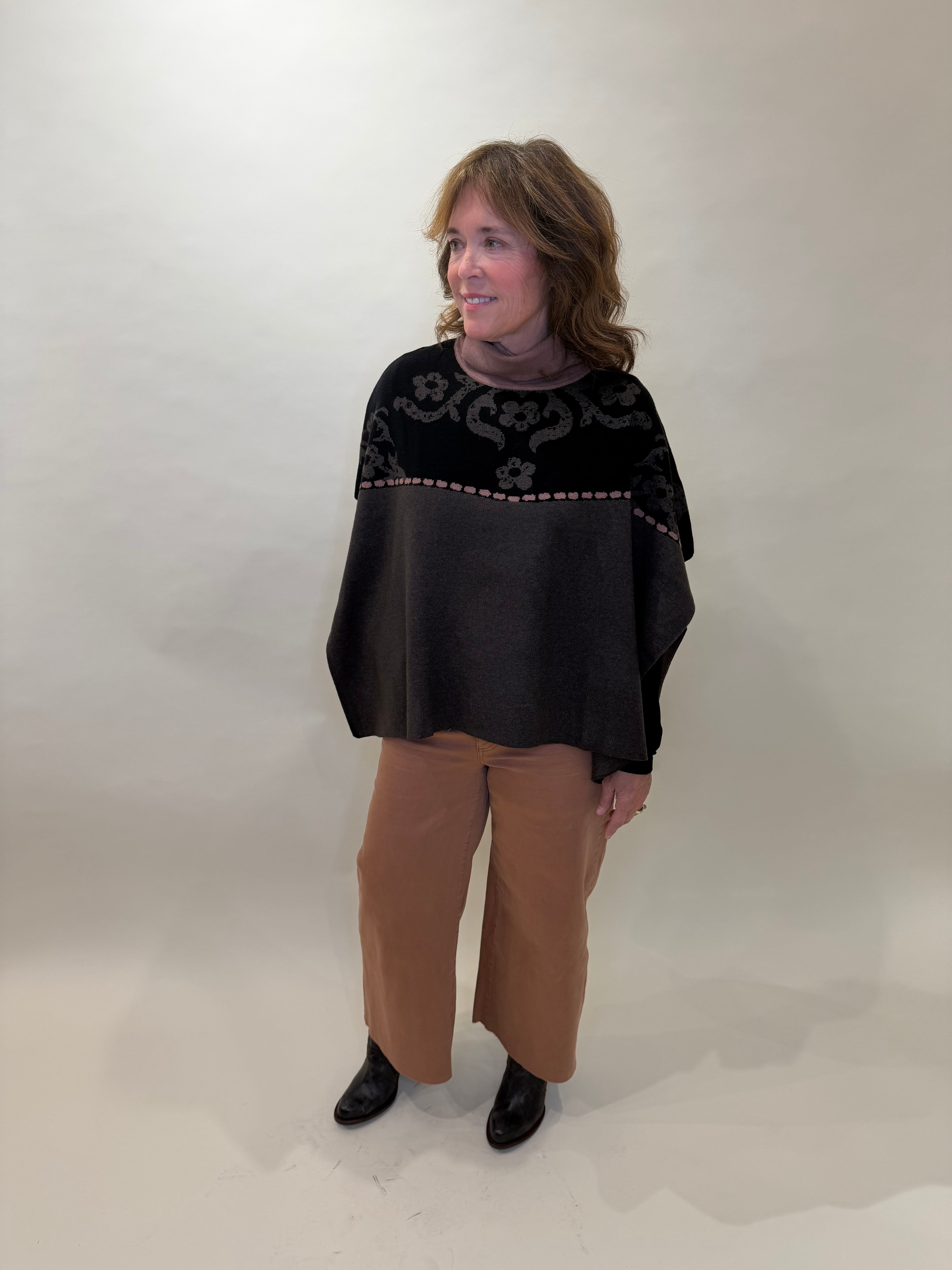 Elegant Black &amp; Mauve Floral Knit Poncho
