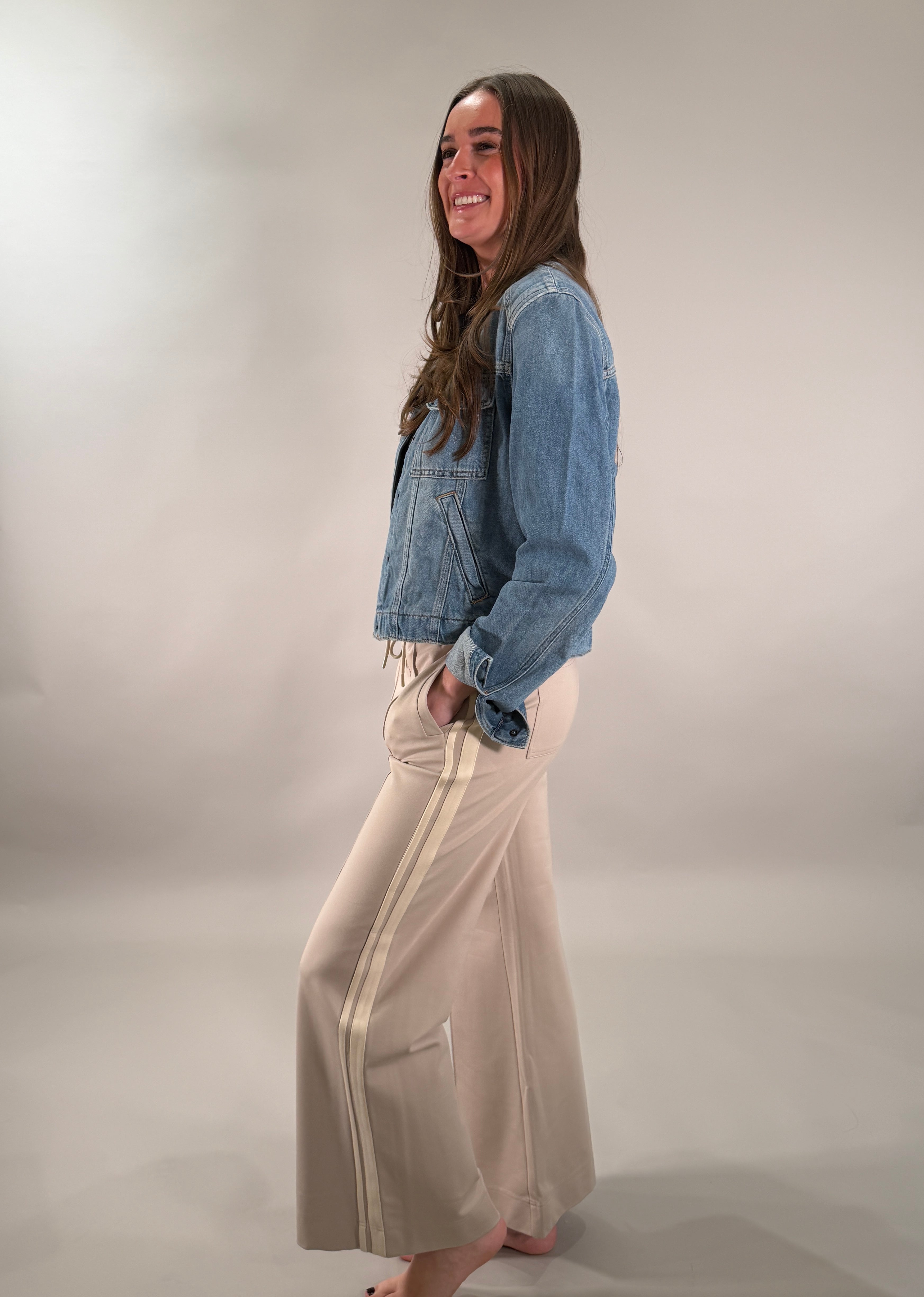 Sideline Wide-Leg Trouser
