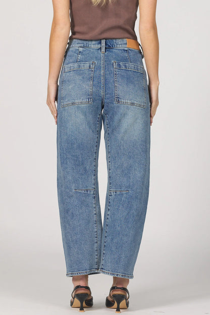 The Relaxed Barrel-Fit Jean | Lasso