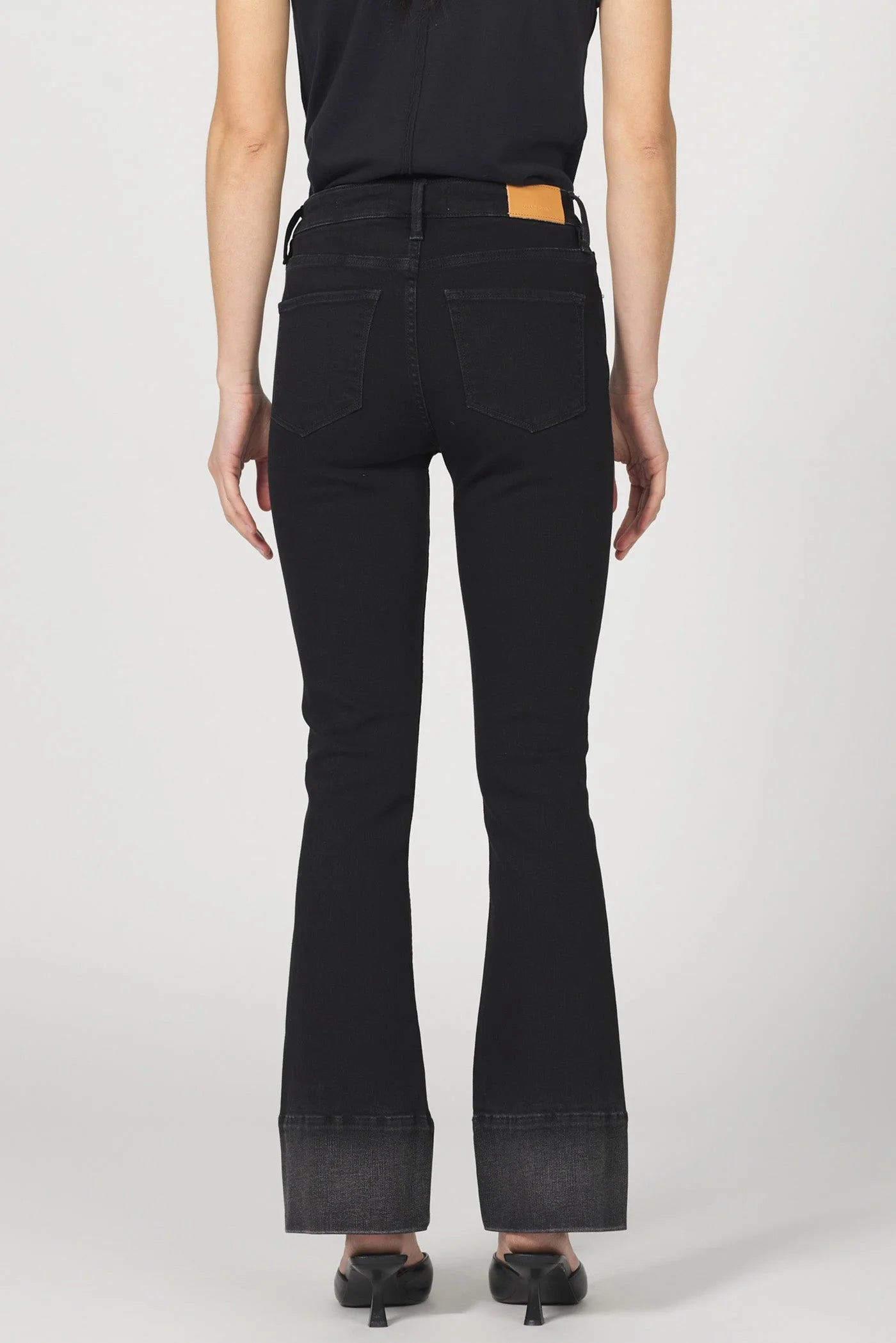 The Perfect Mid-Rise Flare Jean | Jaxtyn