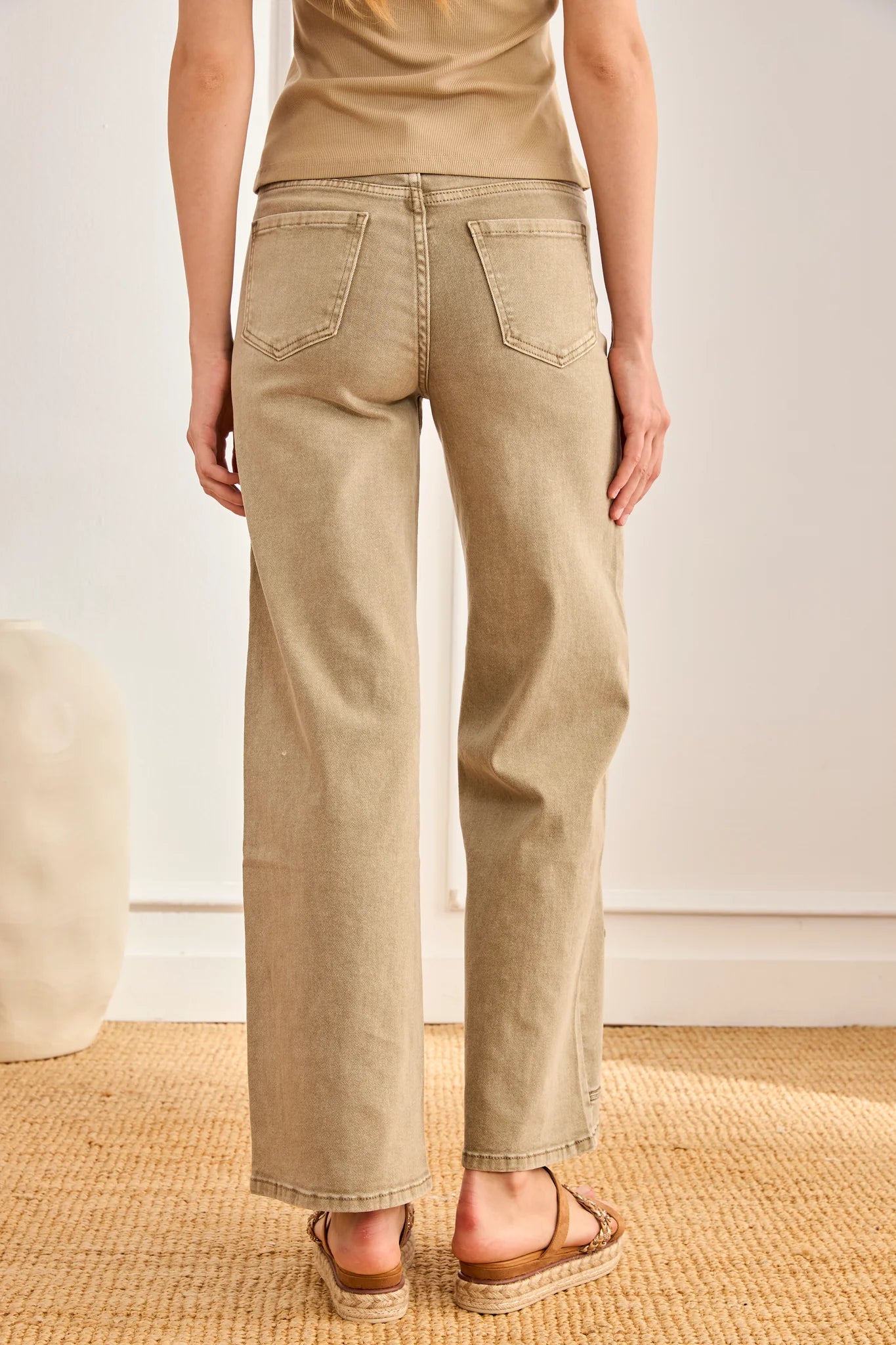 Straight Leg Embroidered Pant