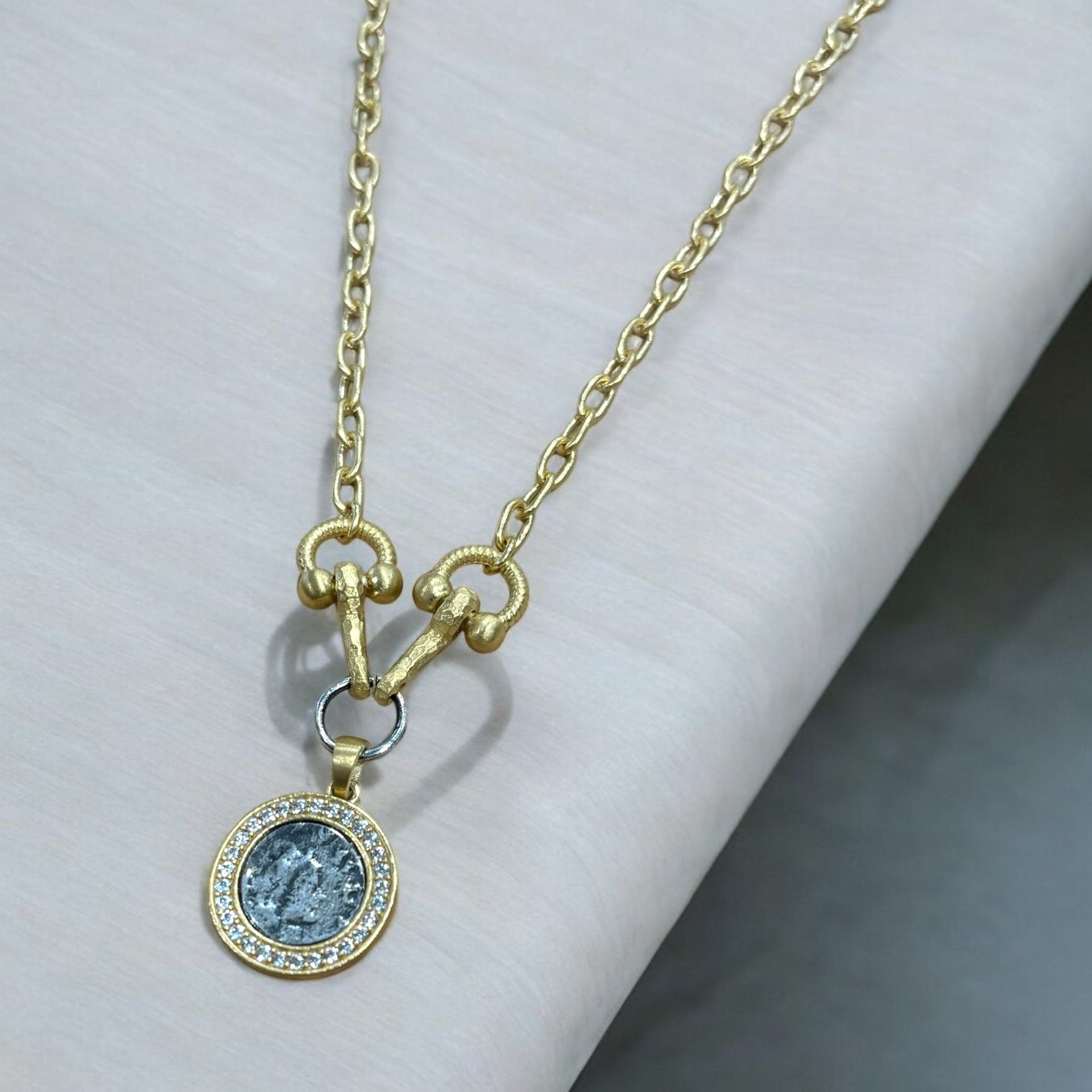Gold Layla Horsebit Necklace 16-18”