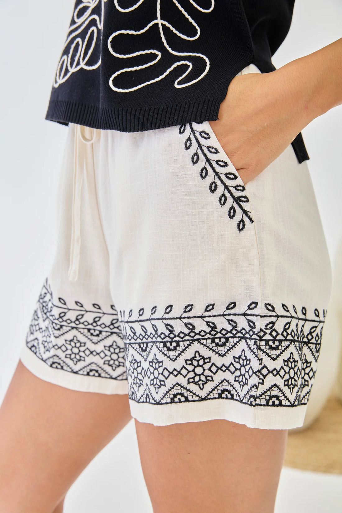 Linen Embroidered Shorts