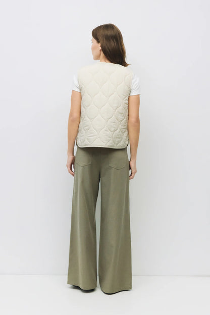 Quilted Tie-Front Vest