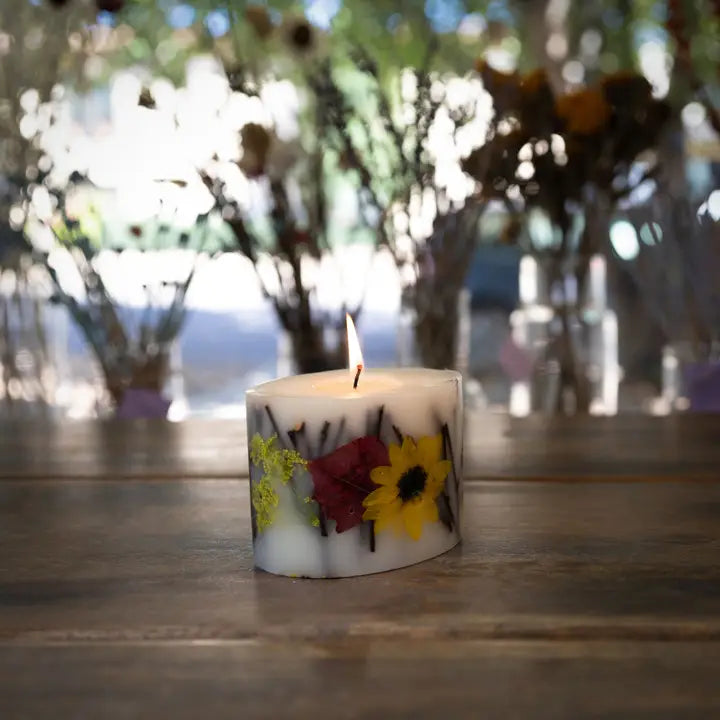 Petite Oval Botanical Candle - Honey Tobacco