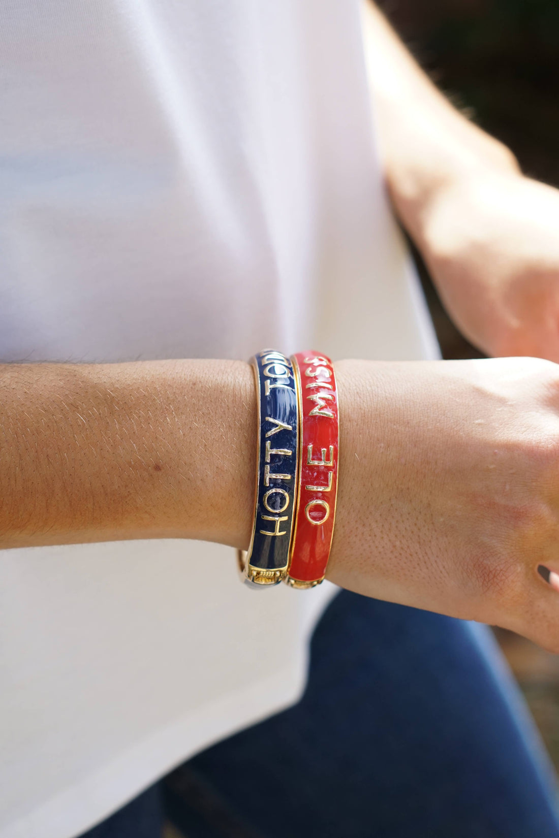 Ole Miss Rebels Sculpted Enamel Hinge Bangle in Navy