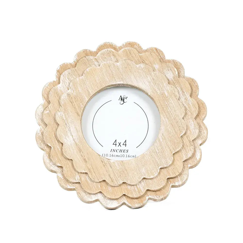 17033 - 8x8 round scallop photo frame (4x4) Home Decor 12067
